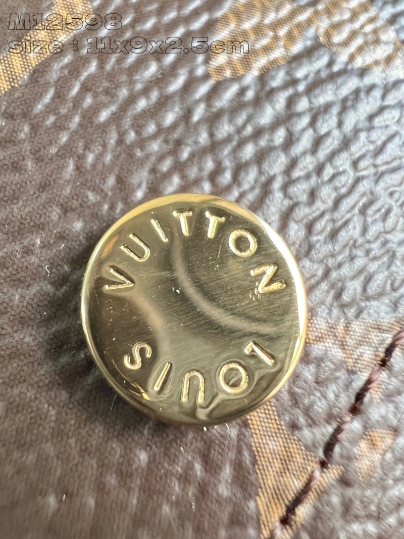 LV Wallets 4365A-0136