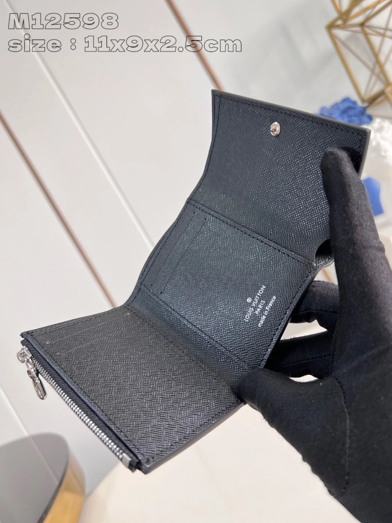 LV Wallets 4365A-0137