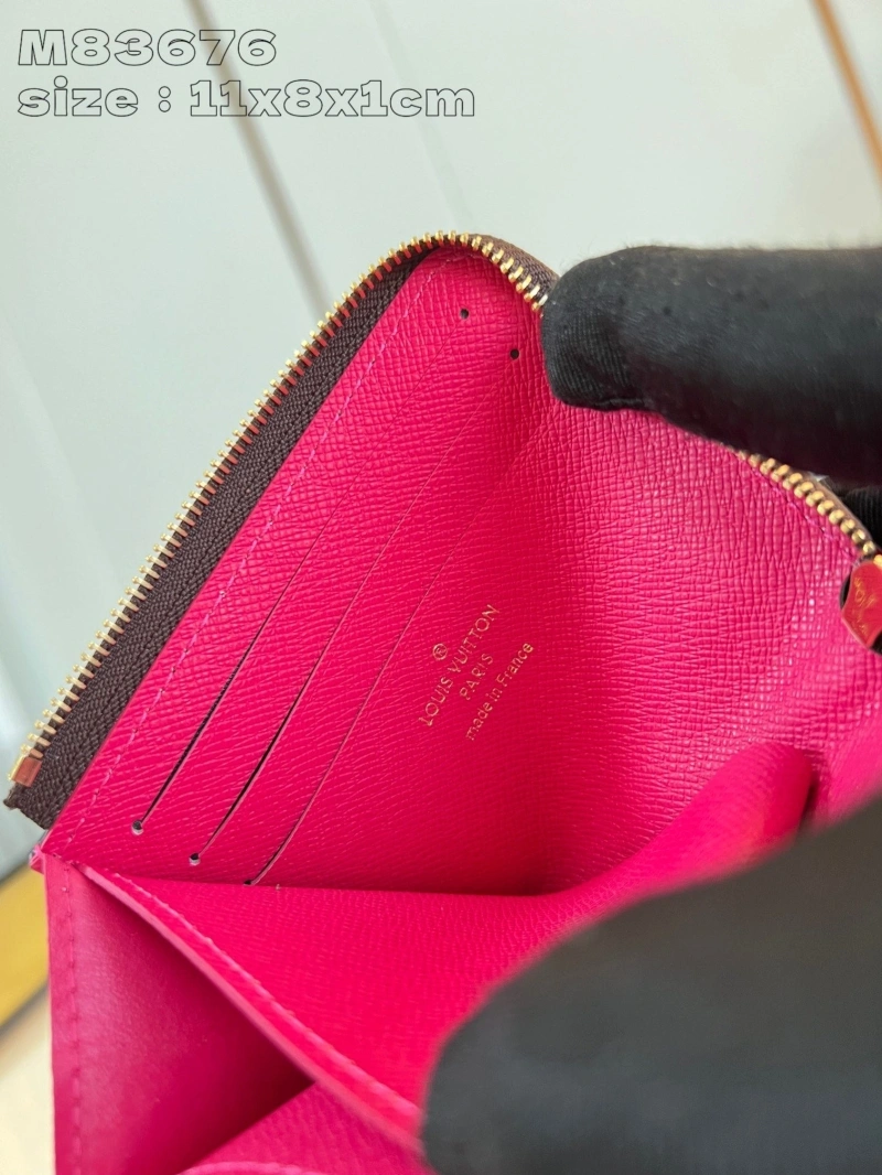 LV Wallets 4365A-0143