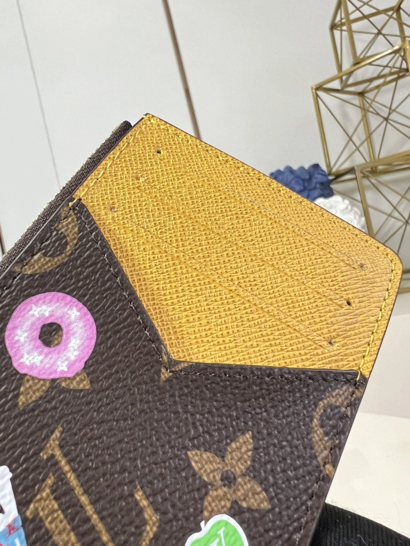 LV Wallets 4365A-0170