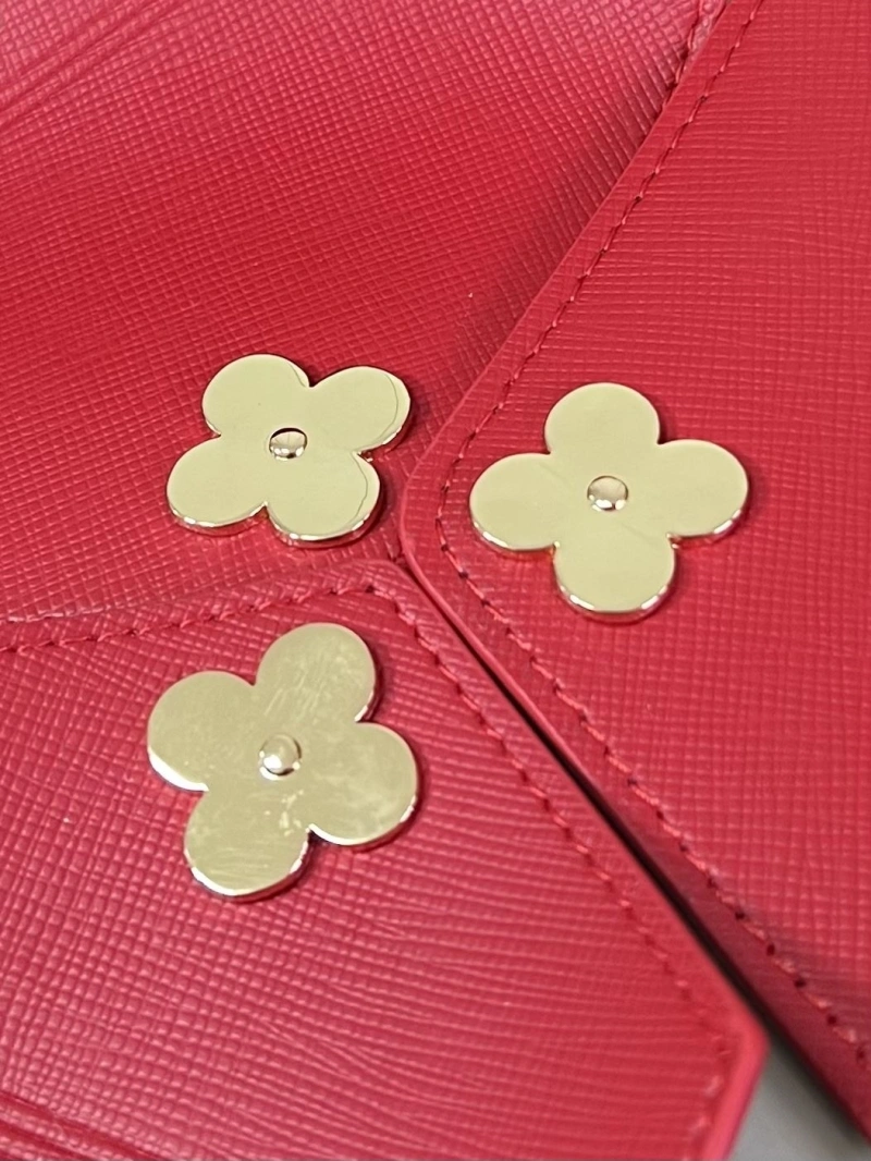 LV Wallets 4365A-0172