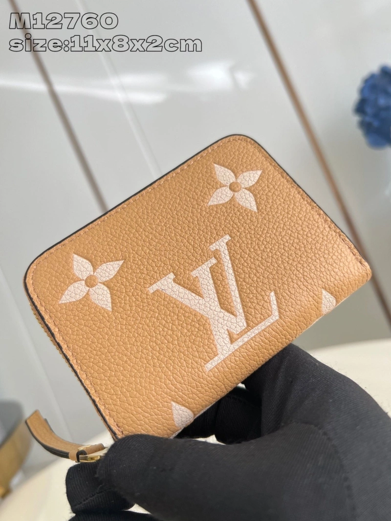 LV Wallets 4365A-0216