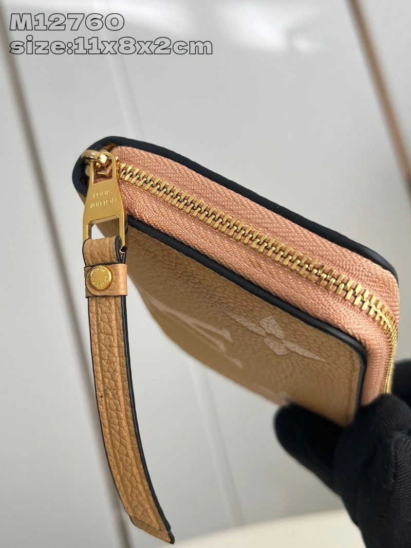 LV Wallets 4365A-0216