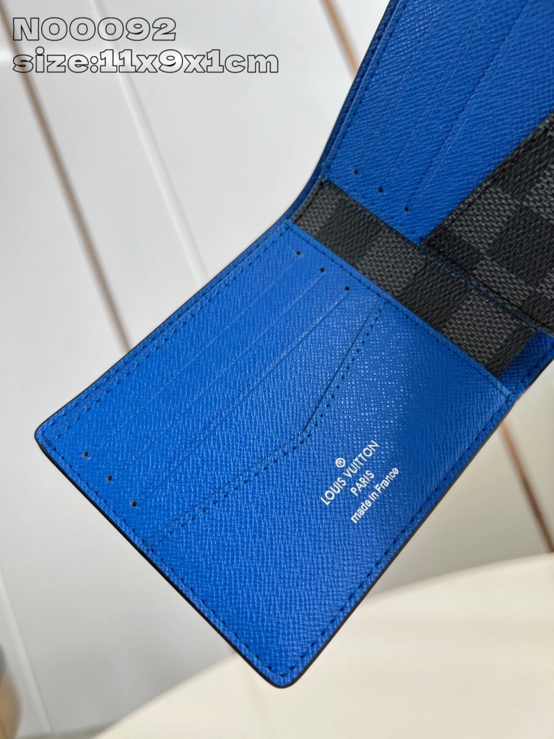 LV Wallets 4365A-0229