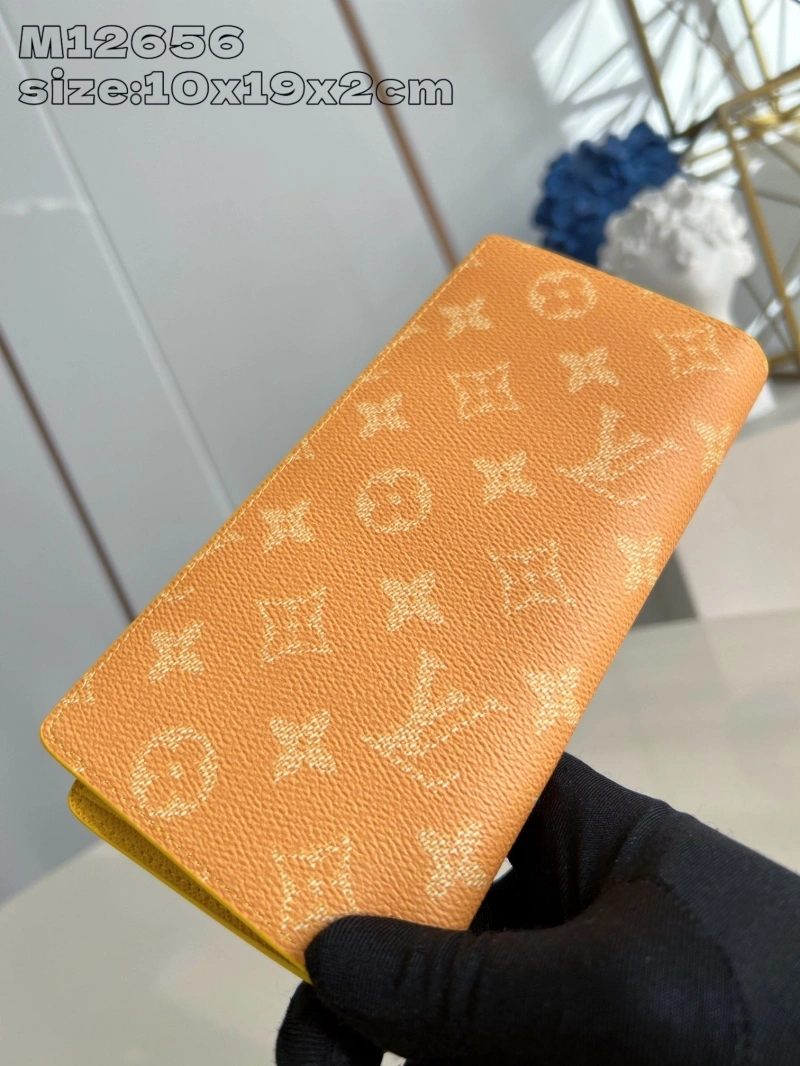 LV Wallets 4365A-0249