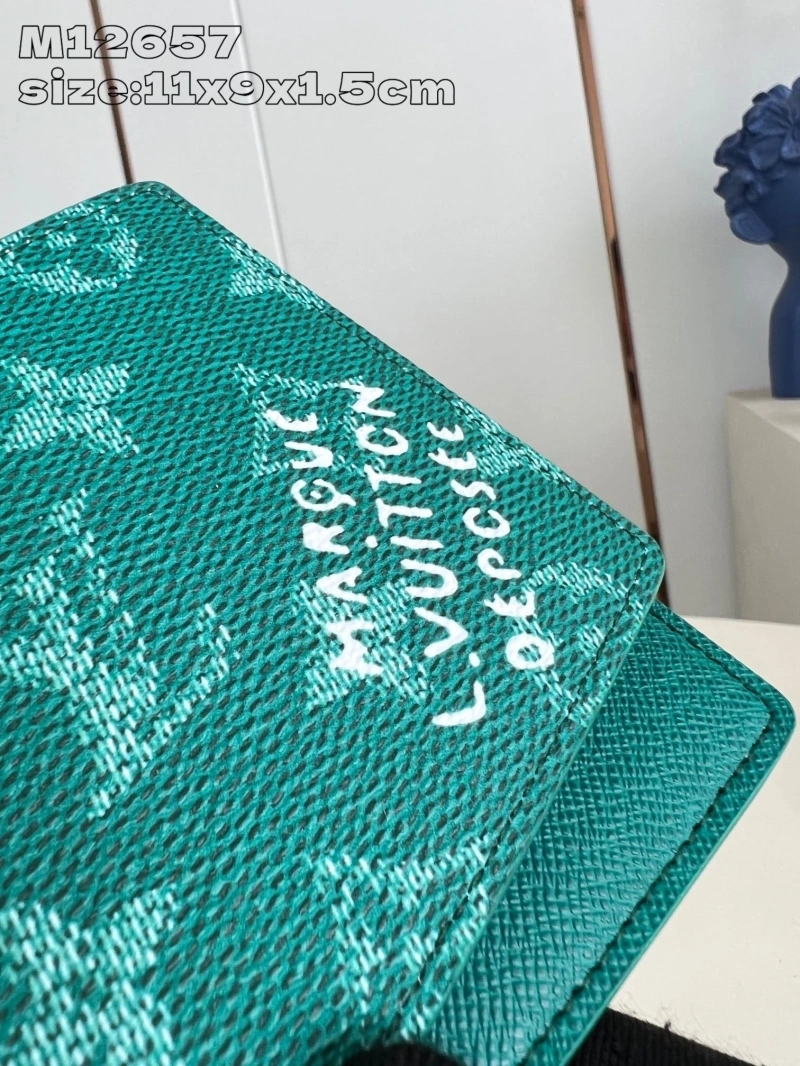 LV Wallets 4365A-0251