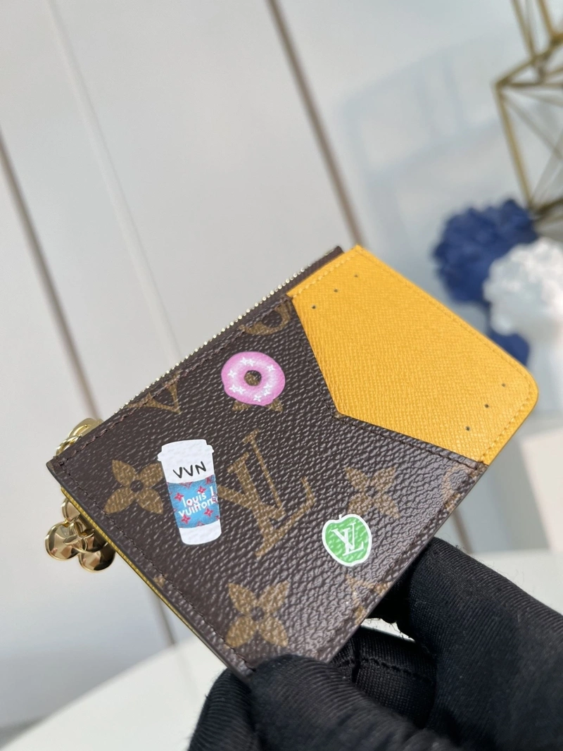 LV Wallets 4365A-0256