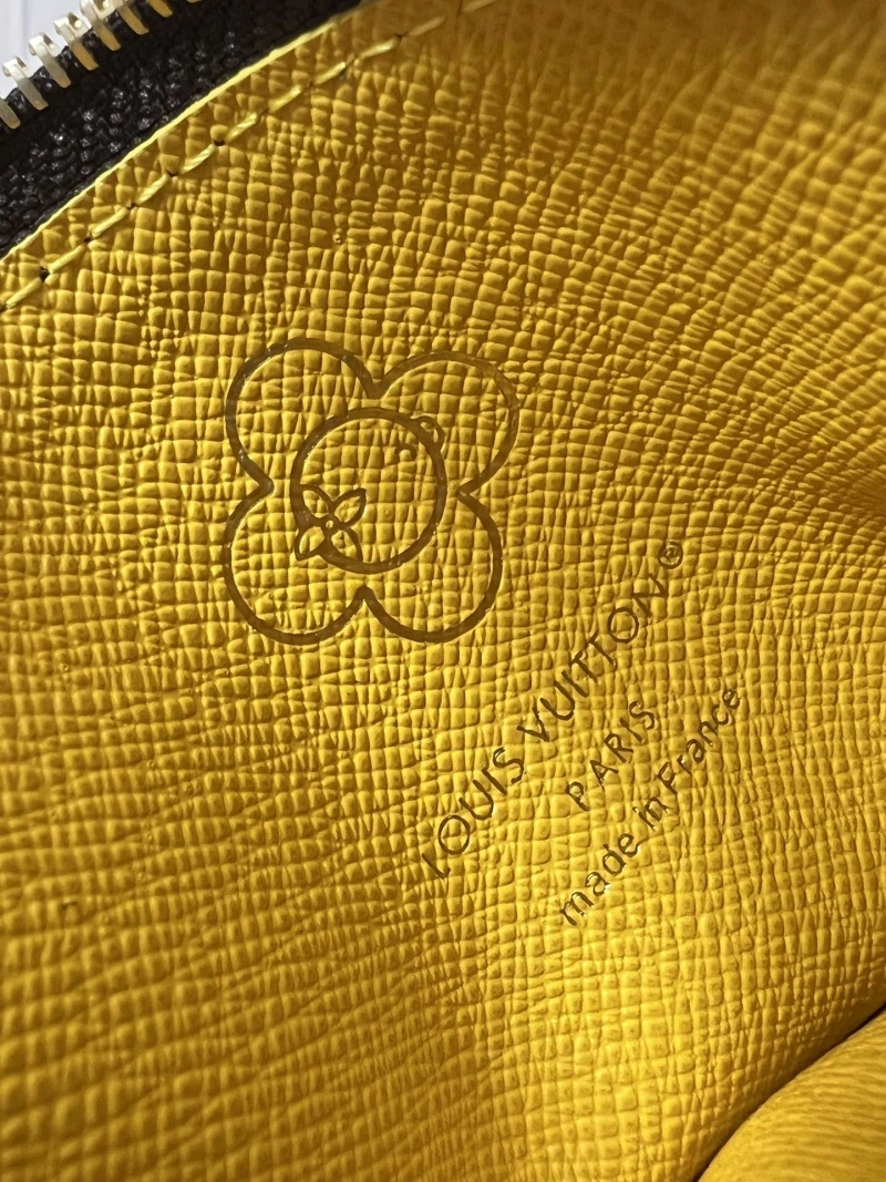 LV Wallets 4365A-0256