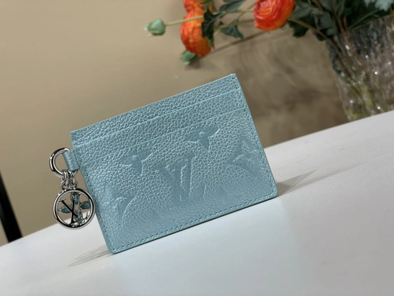 LV Wallets 4365A-0295