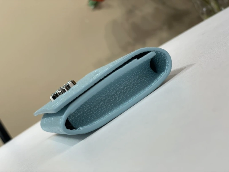 LV Wallets 4365A-0296