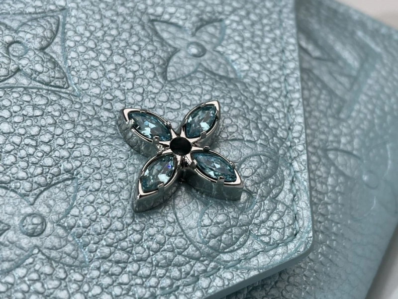 LV Wallets 4365A-0297