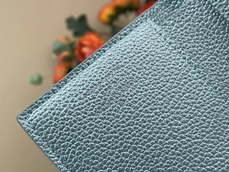 LV Wallets 4365A-0298