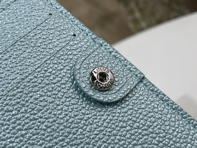 LV Wallets 4365A-0298