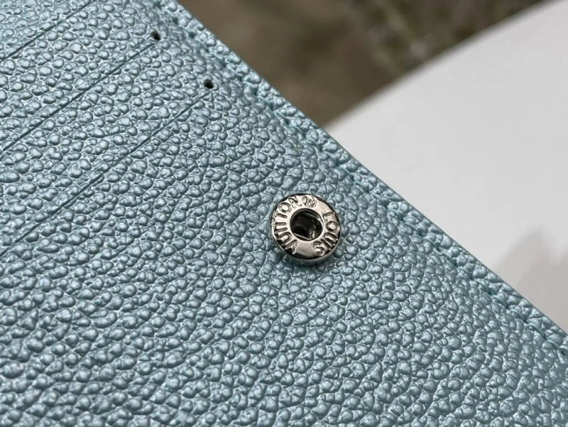 LV Wallets 4365A-0299