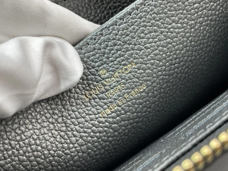 LV Wallets 4365A-0308