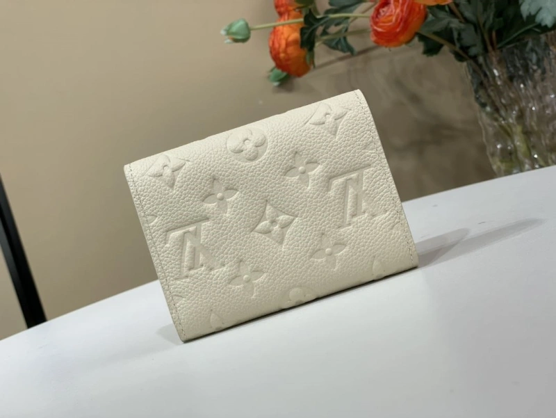 LV Wallets 4365A-0312