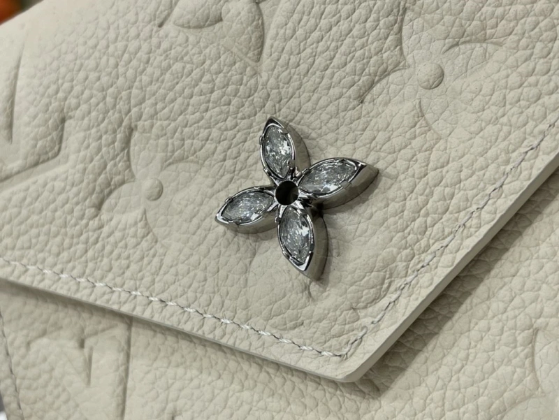 LV Wallets 4365A-0312