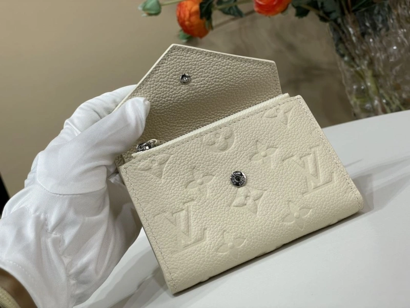 LV Wallets 4365A-0312