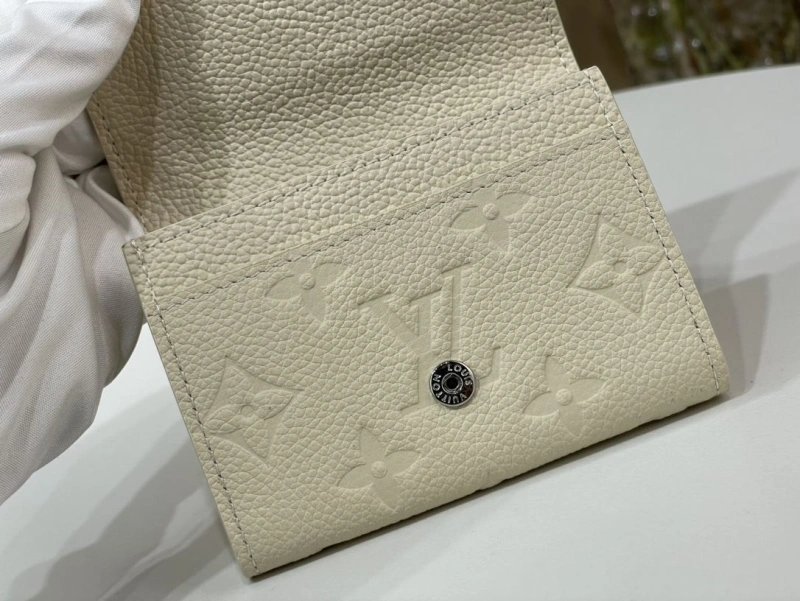 LV Wallets 4365A-0313