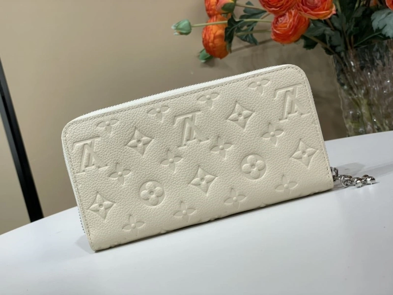 LV Wallets 4365A-0315