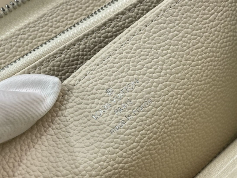 LV Wallets 4365A-0315