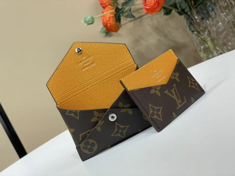 LV Wallets 4365A-0324