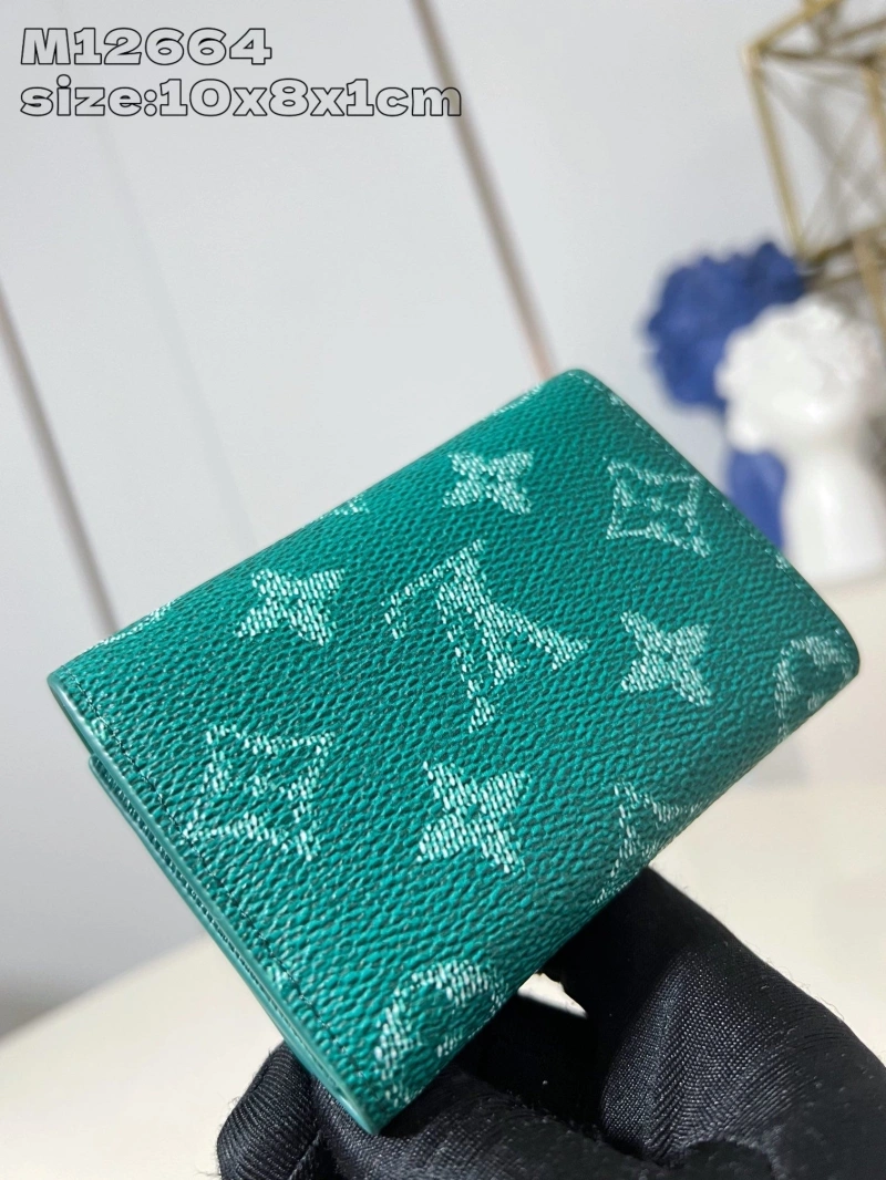 LV Wallets 4365A-0331