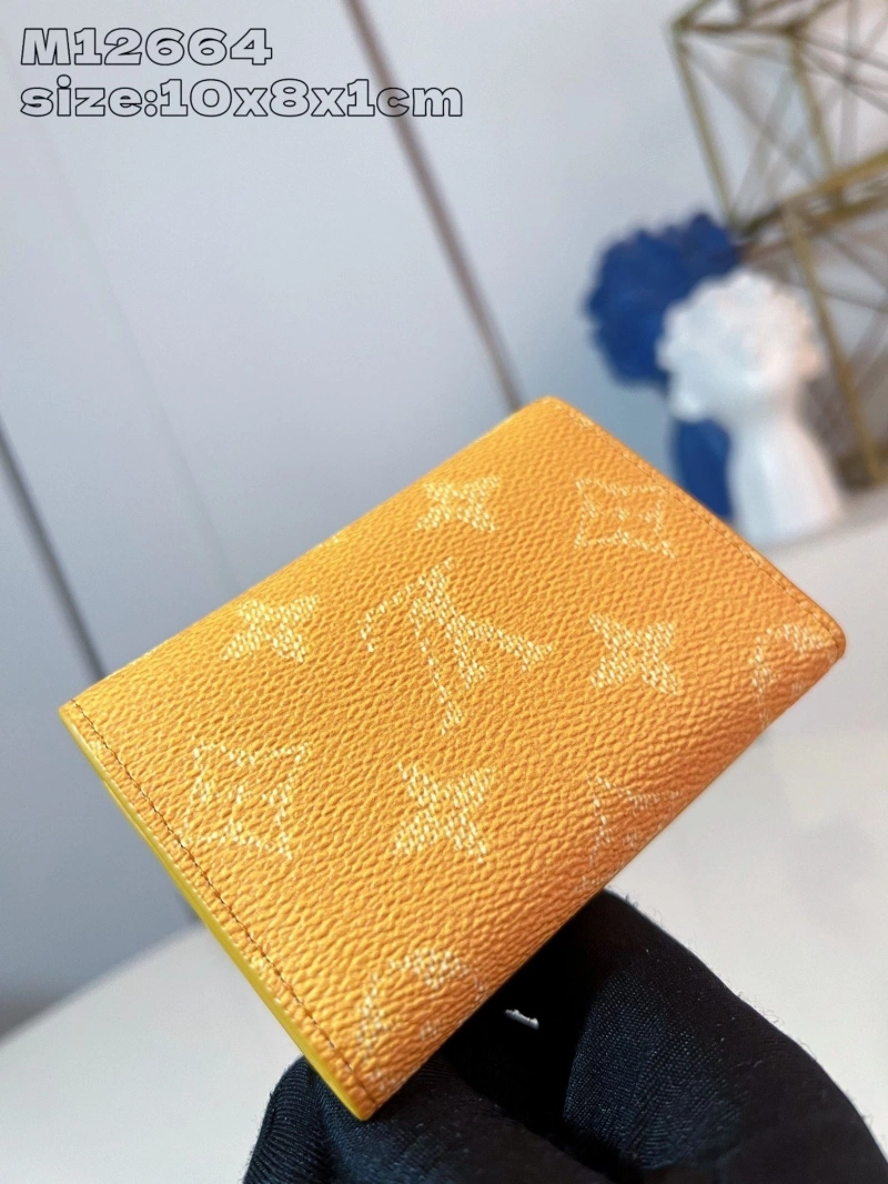 LV Wallets 4365A-0332
