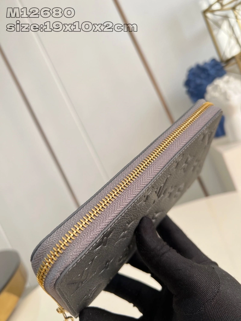 LV Wallets 4365A-0380