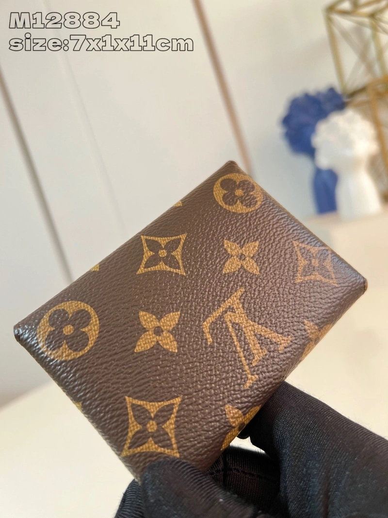 LV Wallets 4365A-0385
