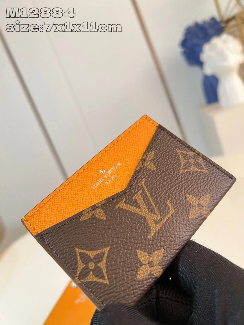 LV Wallets 4365A-0386