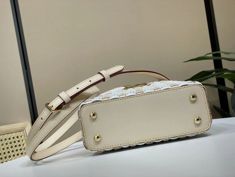 LV Capucines Bags 4365F-0006