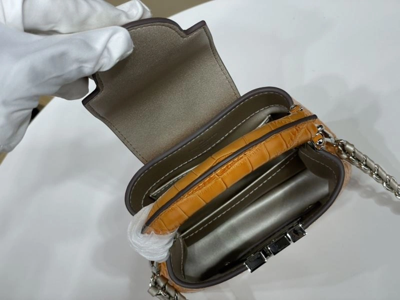 LV Capucines Bags 4365F-0009