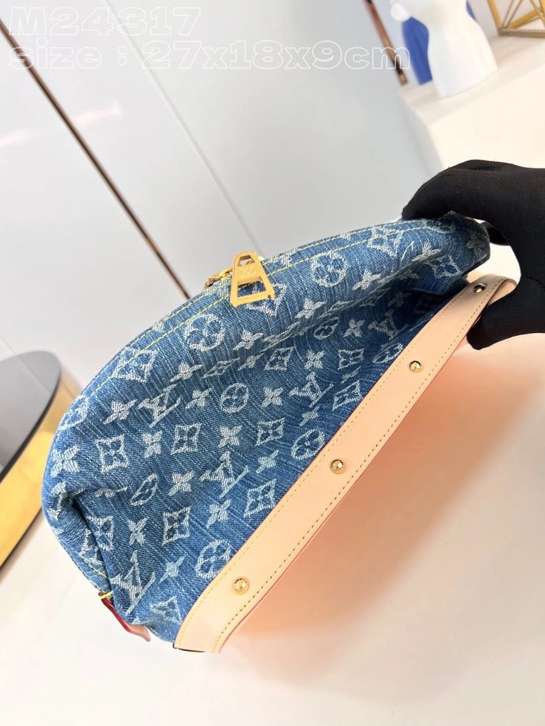 LV Clutch Bags 4365F-0272
