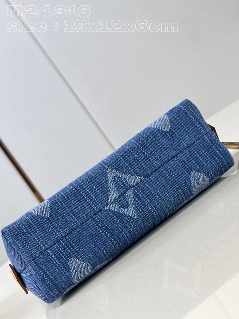 LV Clutch Bags 4365G-0090