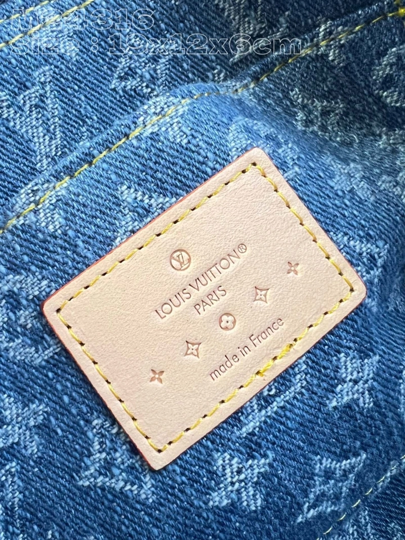 LV Clutch Bags 4365G-0090