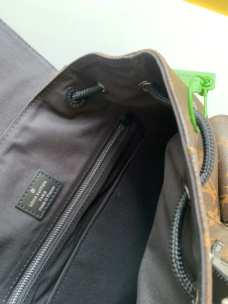 LV Backpacks 4365G-0148