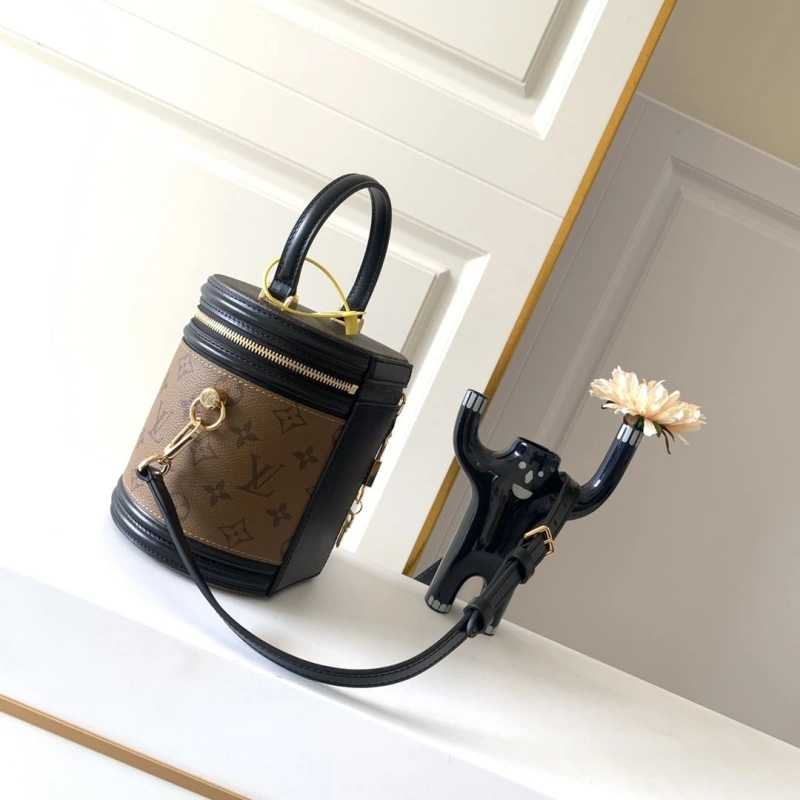 LV Round Bags 4365G-0158