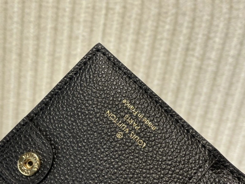 LV Wallets 4365H-0009