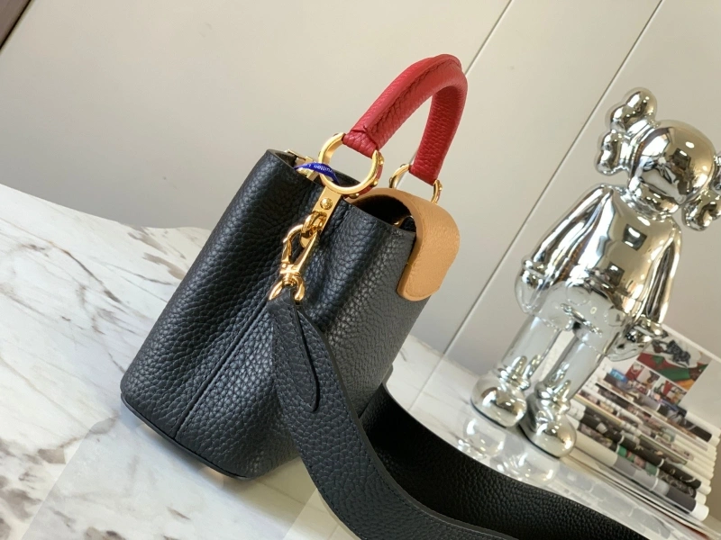LV Capucines Bags 4365H-0061
