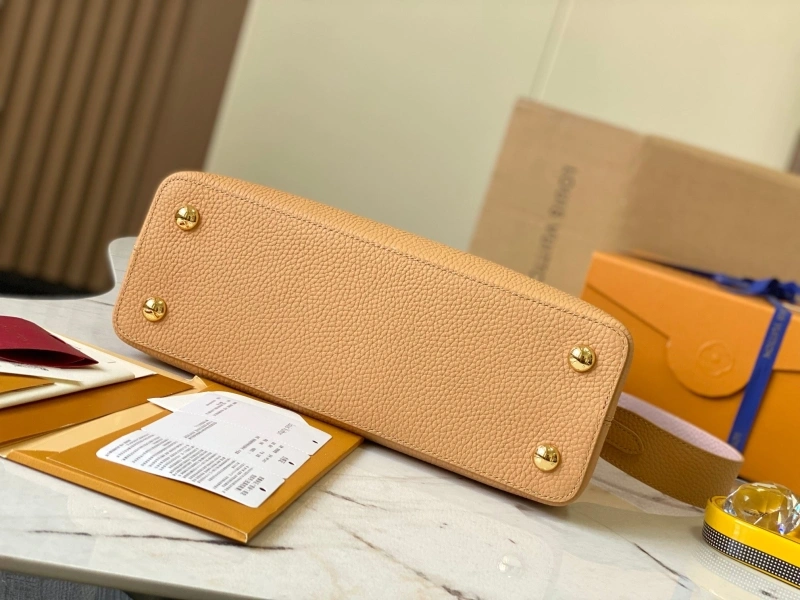 LV Capucines Bags 4365H-0076