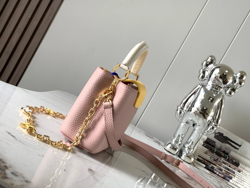 LV Capucines Bags 4365H-0082