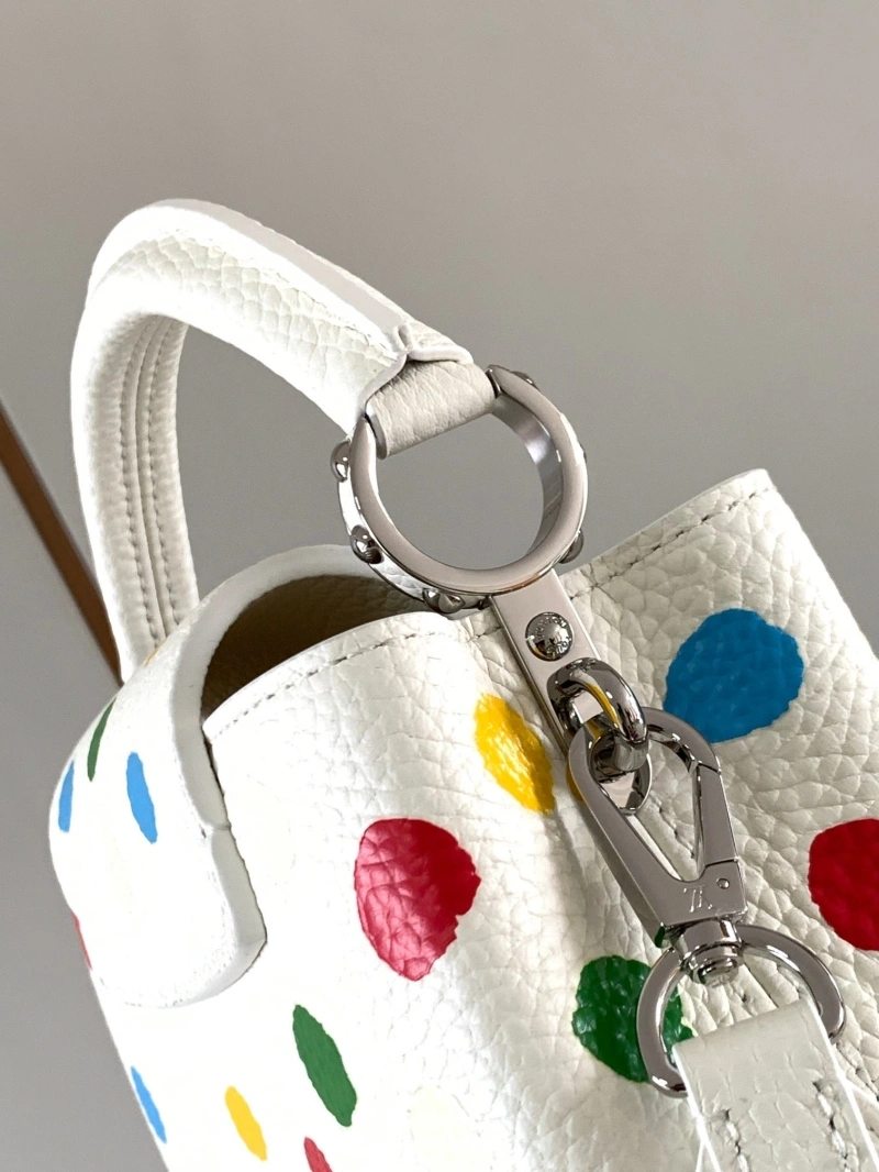 LV Capucines Bags 4365H-0096