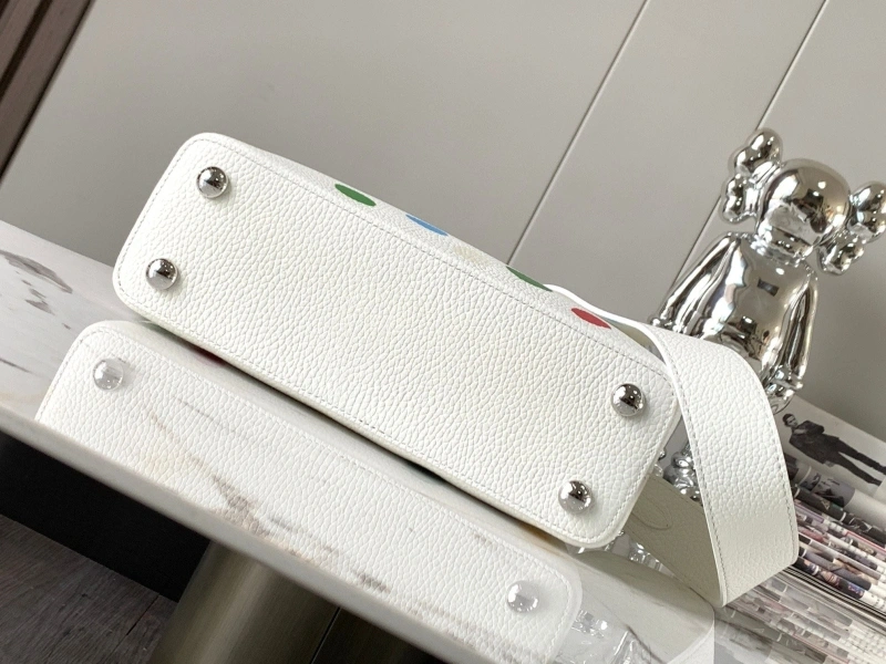 LV Capucines Bags 4365H-0097