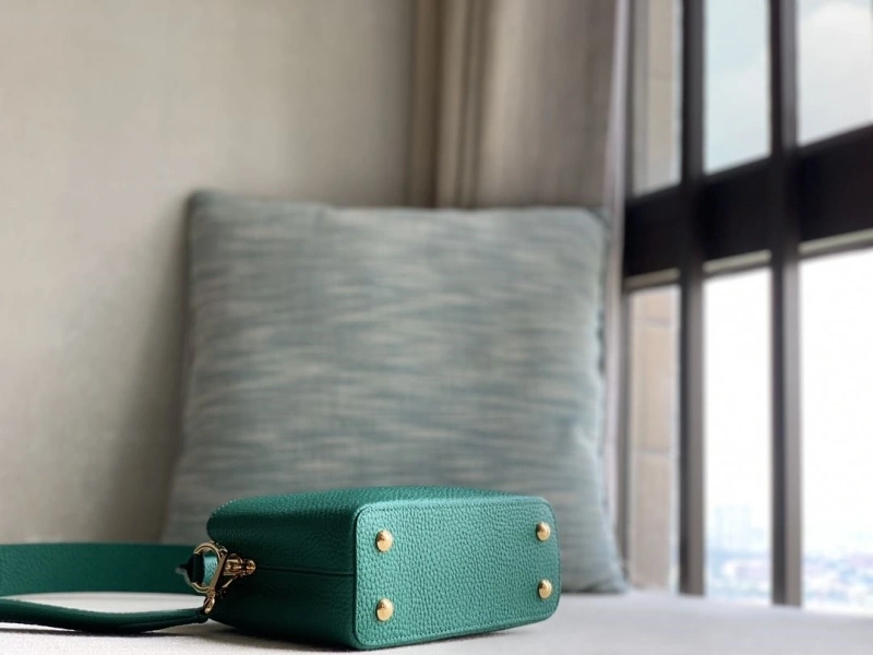 LV Capucines Bags 4365H-0099