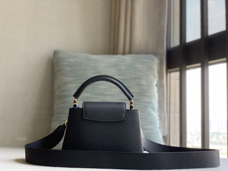 LV Capucines Bags 4365H-0101