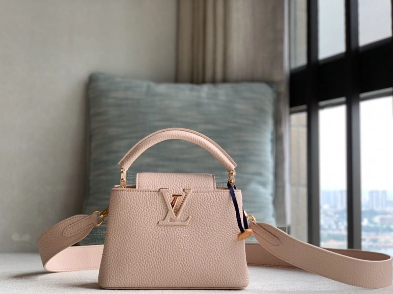 LV Capucines Bags 4365H-0102
