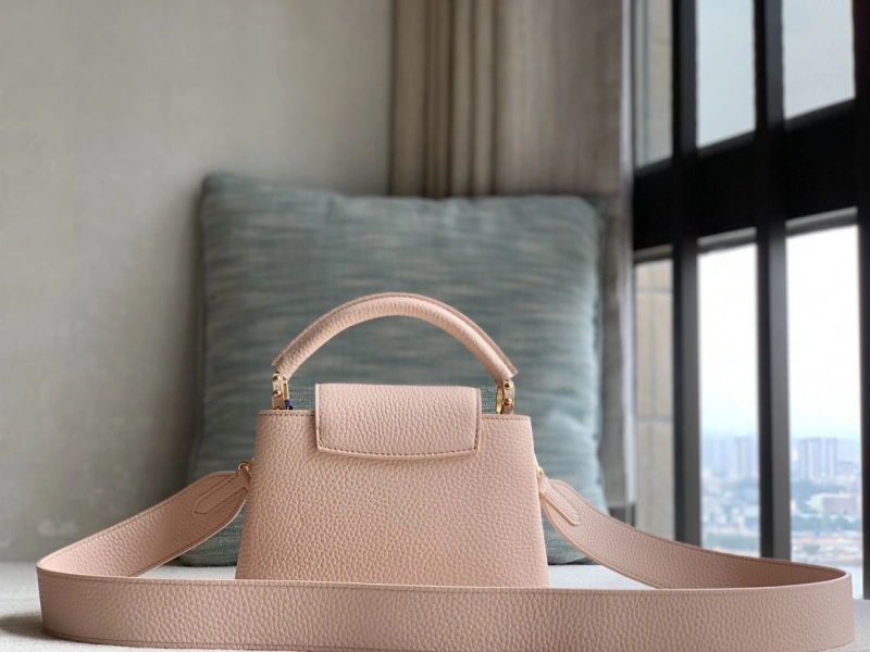 LV Capucines Bags 4365H-0102