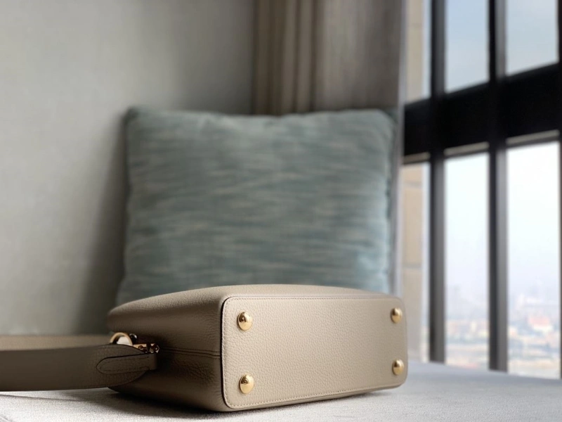 LV Capucines Bags 4365H-0103