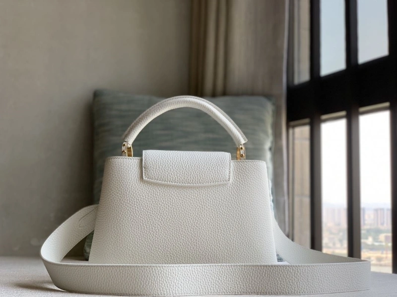 LV Capucines Bags 4365H-0107